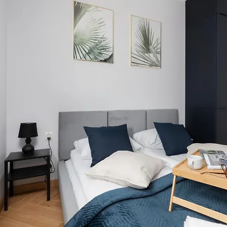 Kollataja With Parking By Renters Prestige Apartment *