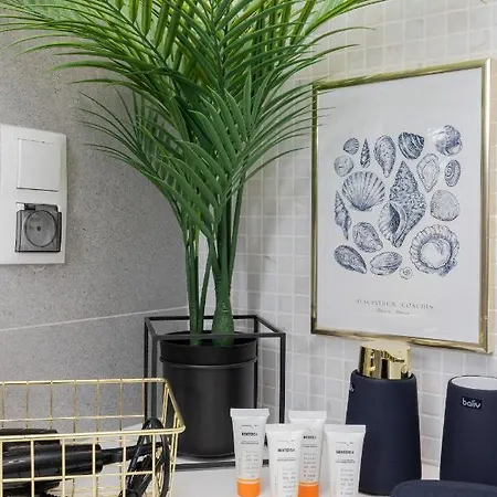 Apartment Kollataja With Parking By Renters Prestige *