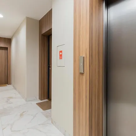 Kollataja With Parking By Renters Prestige Apartment *