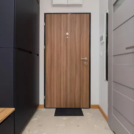 Apartment Kollataja With Parking By Renters Prestige *